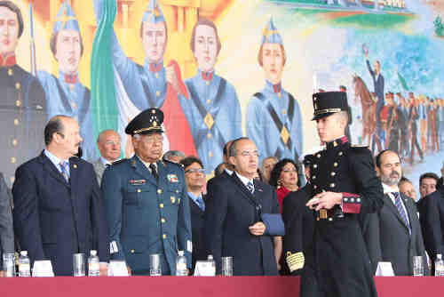 calderon, mexco armed forces, freemasonry signs